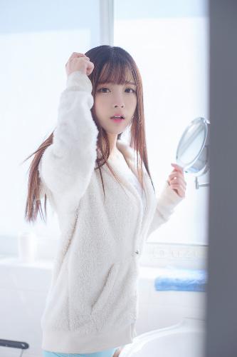 春潮烂漫海棠红