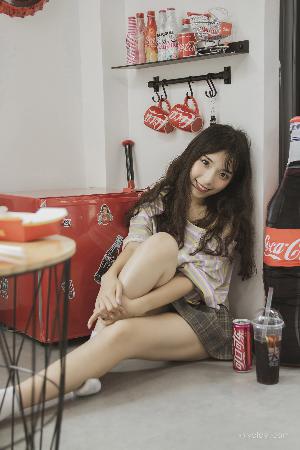 成色18K.8811.7V黑莓