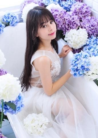 桃花源洞口荒草萋萋无忧