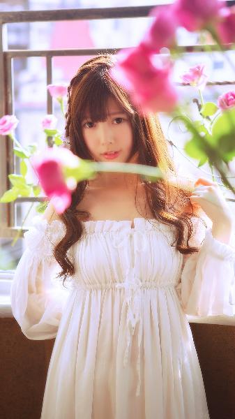 穿越到自己写的PO里